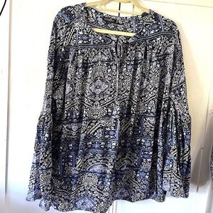 Womans Blue Print Blouse with bell sleeves 2x Lucky Brand